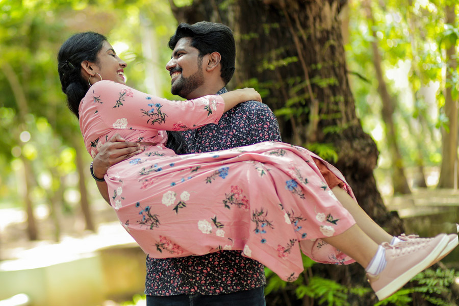 Best Candid Outdoor Photography In Pondicherry